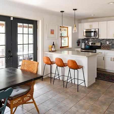 فيلا Hot Tub Charming & Chic Mountain Gem On Sleepy Creek بيركلي سبرينغز المظهر الخارجي الصورة