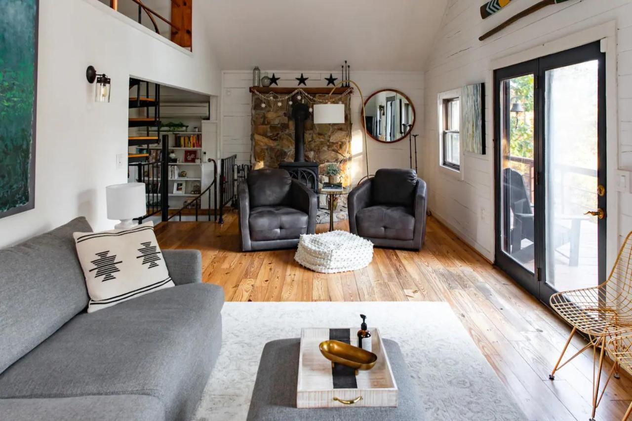 فيلا Hot Tub Charming & Chic Mountain Gem On Sleepy Creek بيركلي سبرينغز المظهر الخارجي الصورة