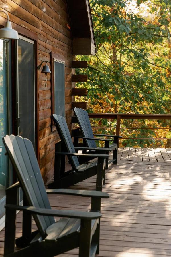 فيلا Hot Tub Charming & Chic Mountain Gem On Sleepy Creek بيركلي سبرينغز المظهر الخارجي الصورة