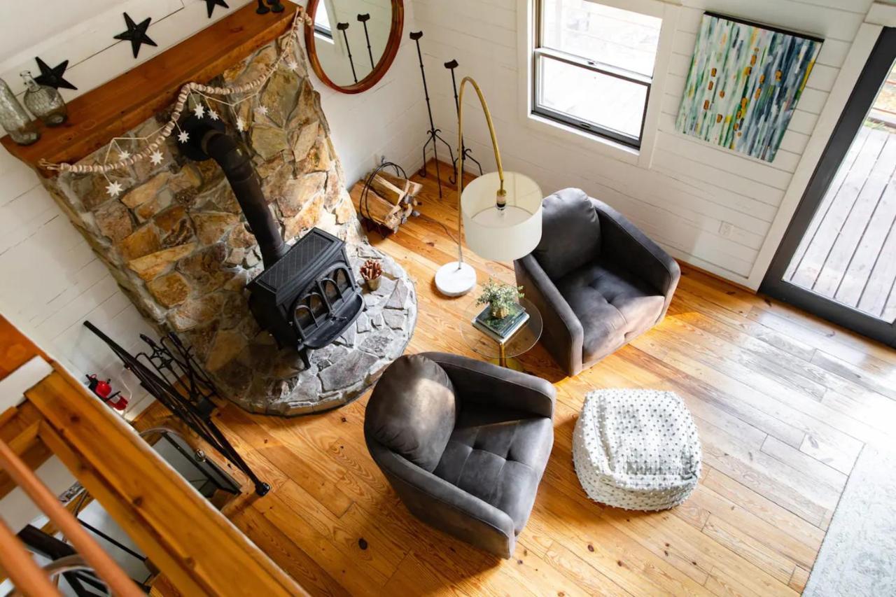 فيلا Hot Tub Charming & Chic Mountain Gem On Sleepy Creek بيركلي سبرينغز المظهر الخارجي الصورة
