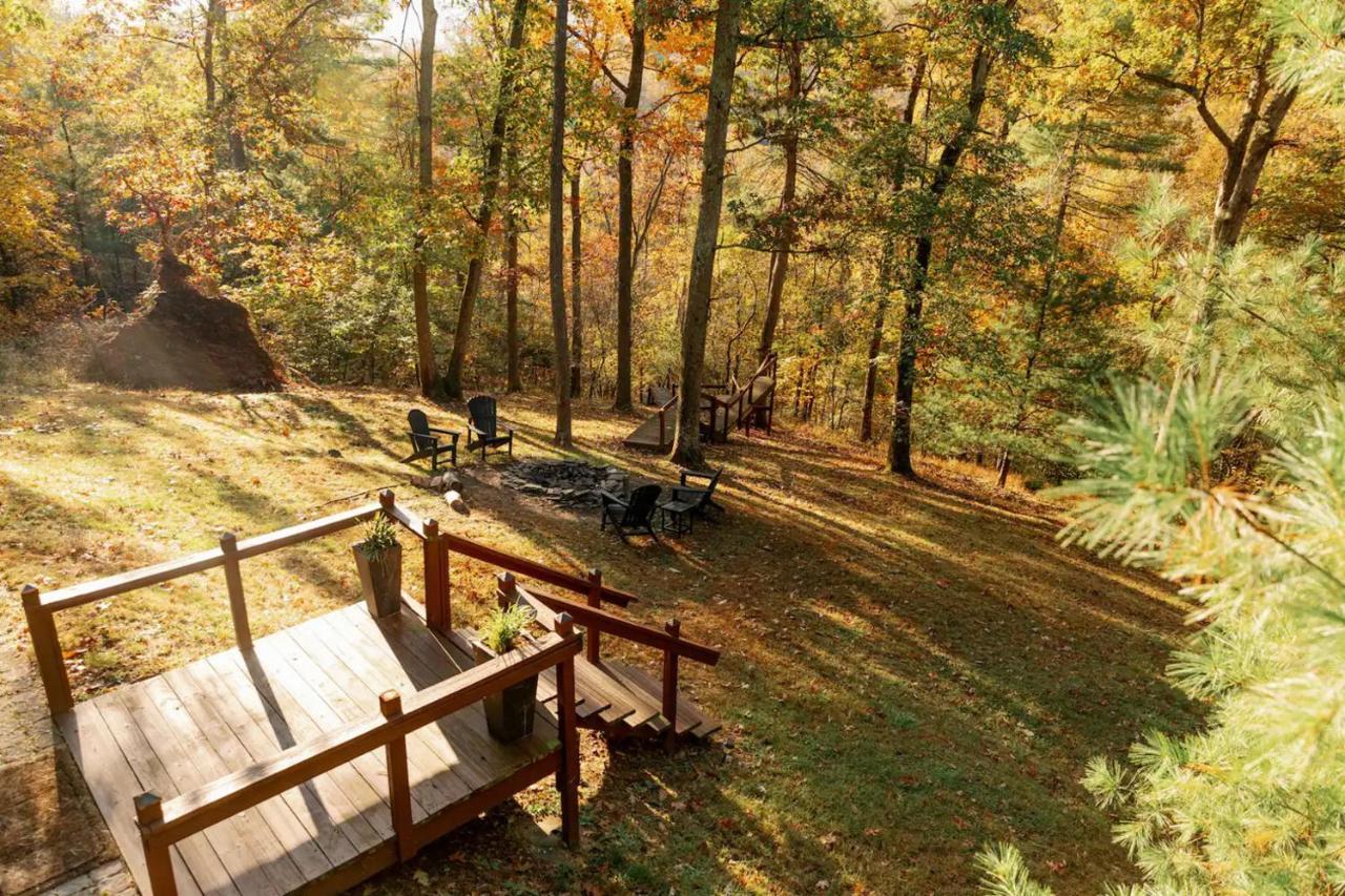 فيلا Hot Tub Charming & Chic Mountain Gem On Sleepy Creek بيركلي سبرينغز المظهر الخارجي الصورة